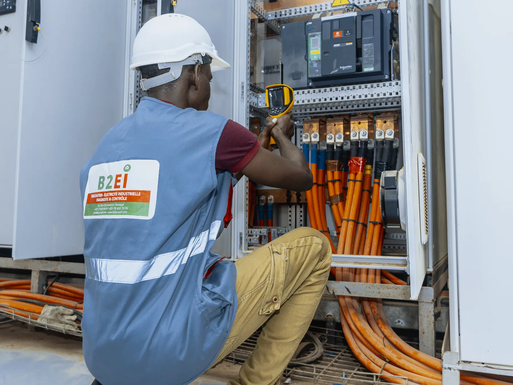 ICS — intégration de disjoncteurs de puissance - intervention technique B2EI